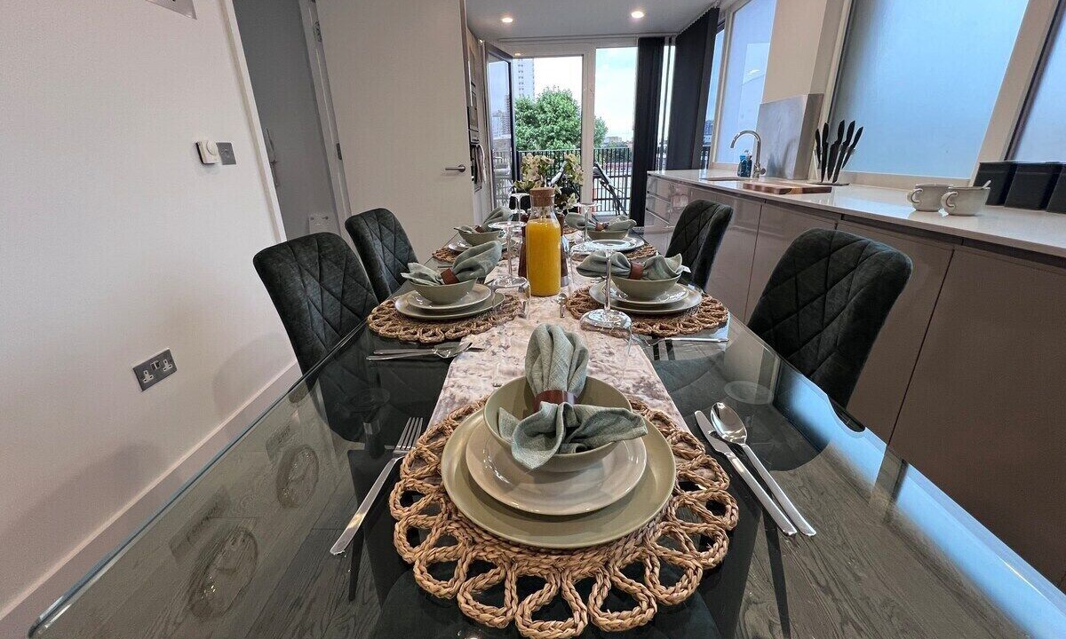 Photo of Others in Whitechapel