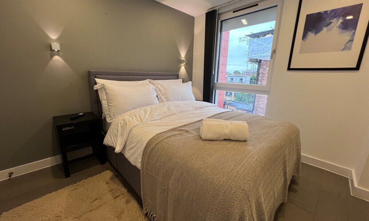 Photo of Others in Whitechapel