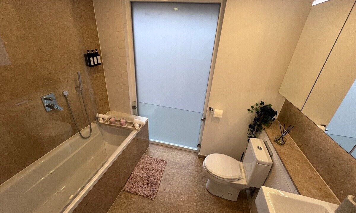 Photo of Bathroom in Whitechapel