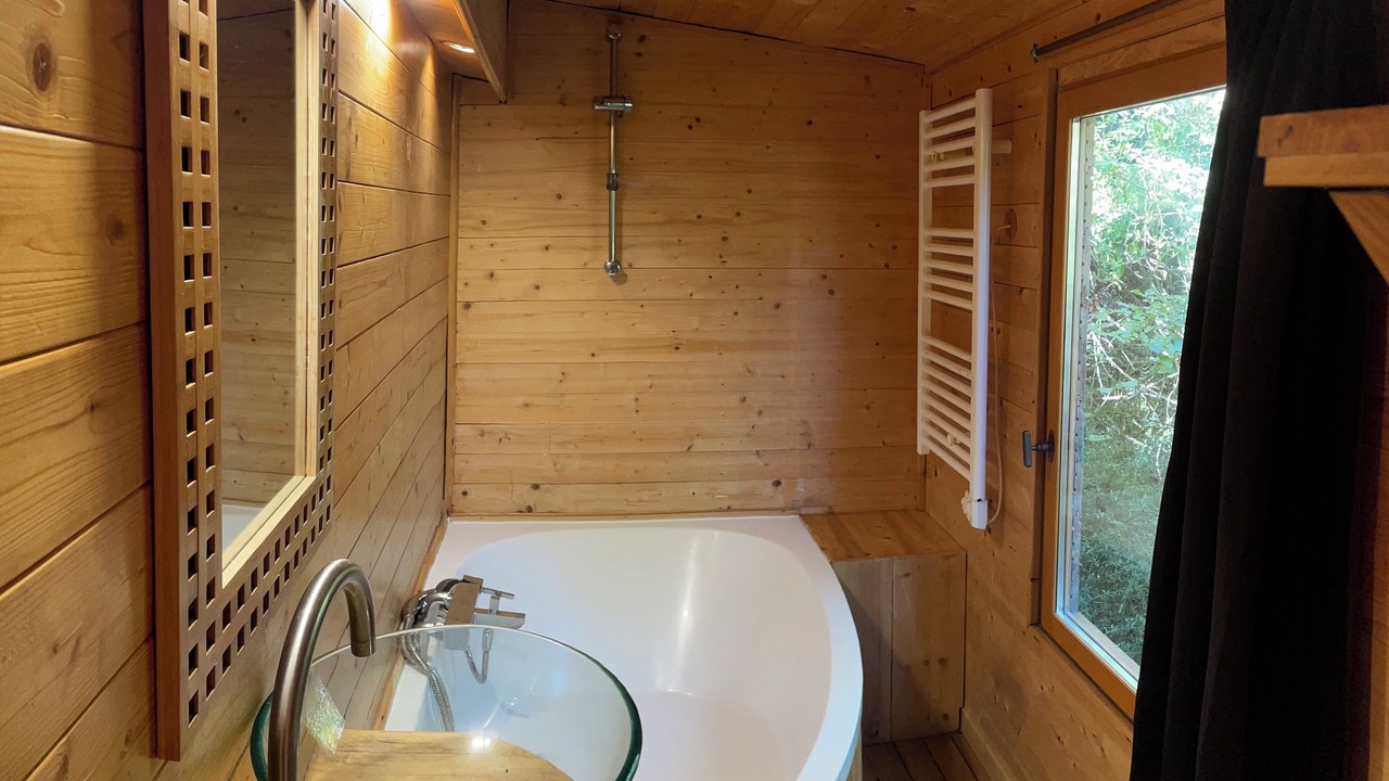 Photo of Bathroom in Passa