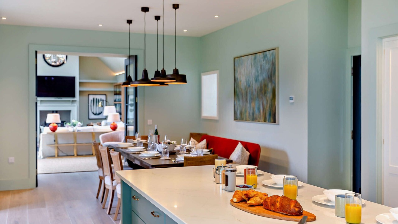 Photo of Others in Hunspow