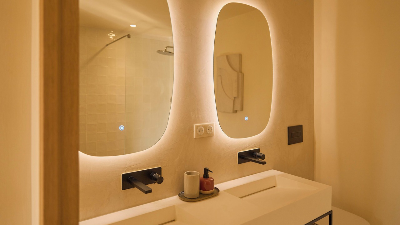 Photo of Bathroom in Cognac