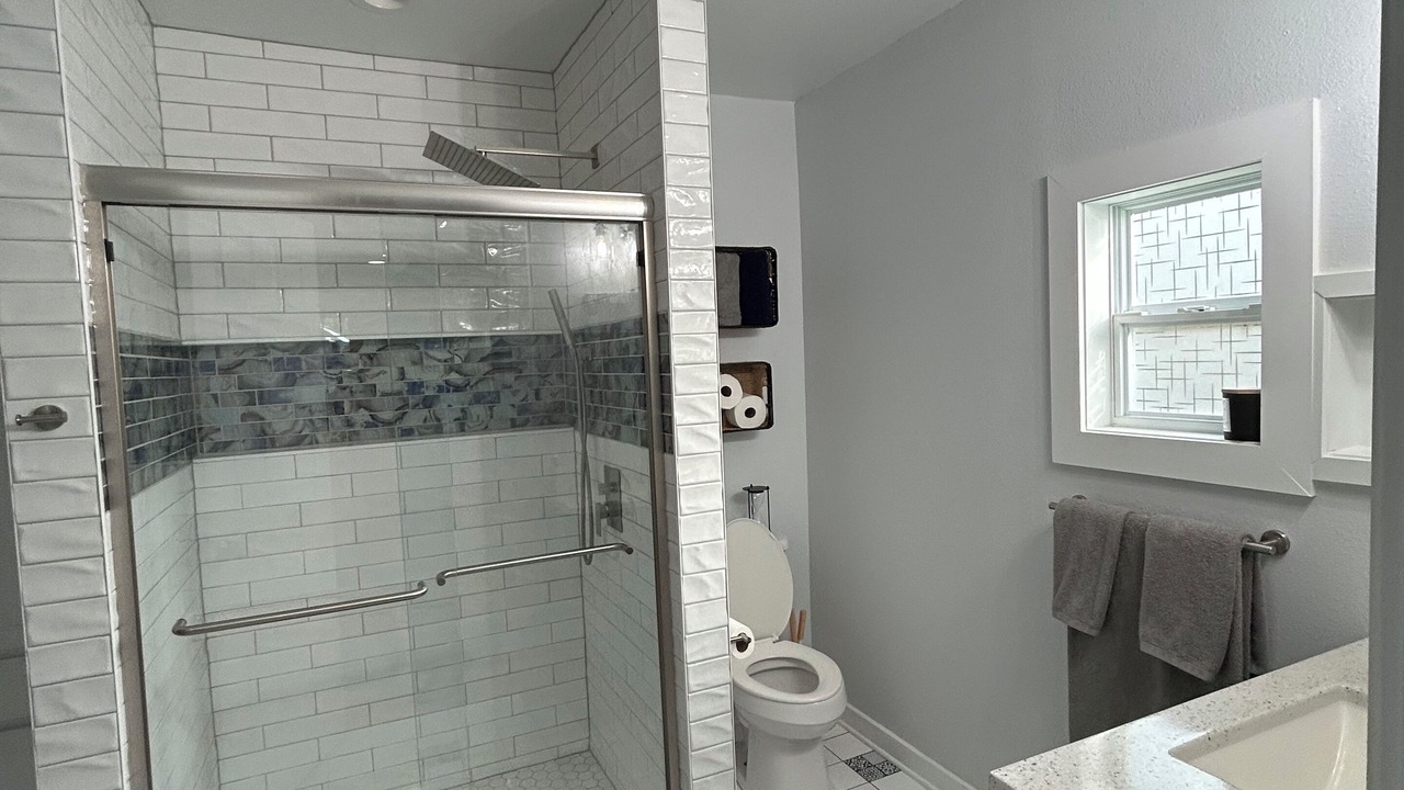 Photo of Bathroom in Ore City