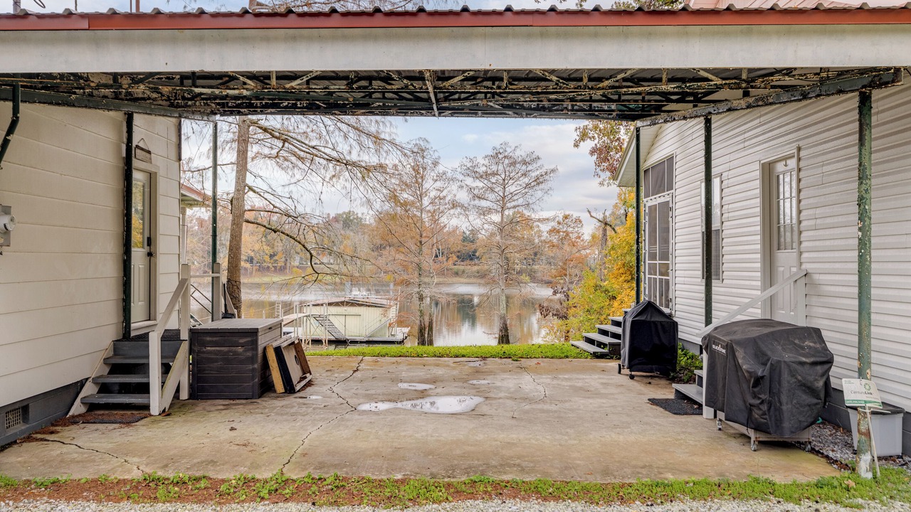 Photo of Patio Balcony in Acme