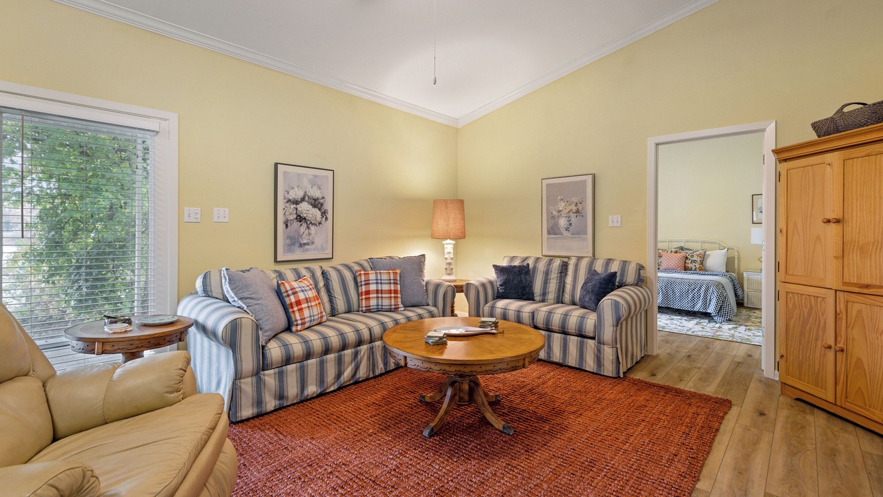 Photo of Livingroom in Acme