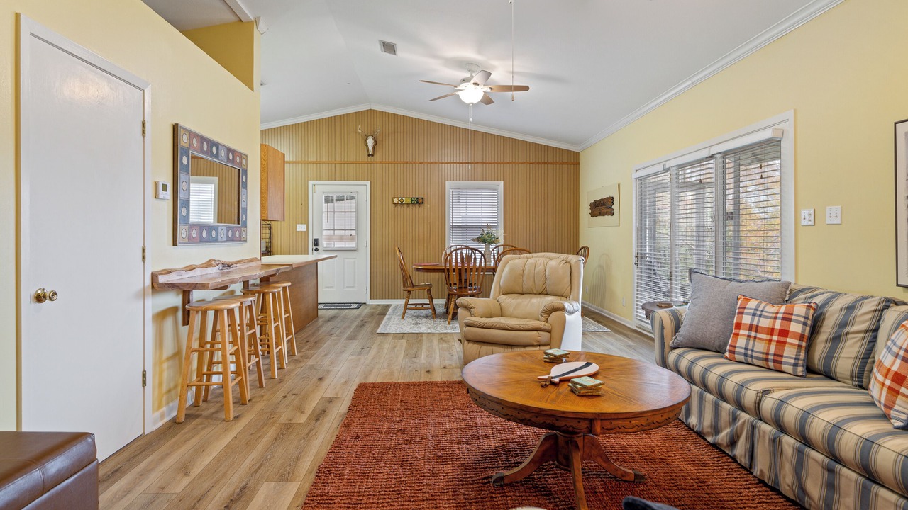 Photo of Livingroom in Acme