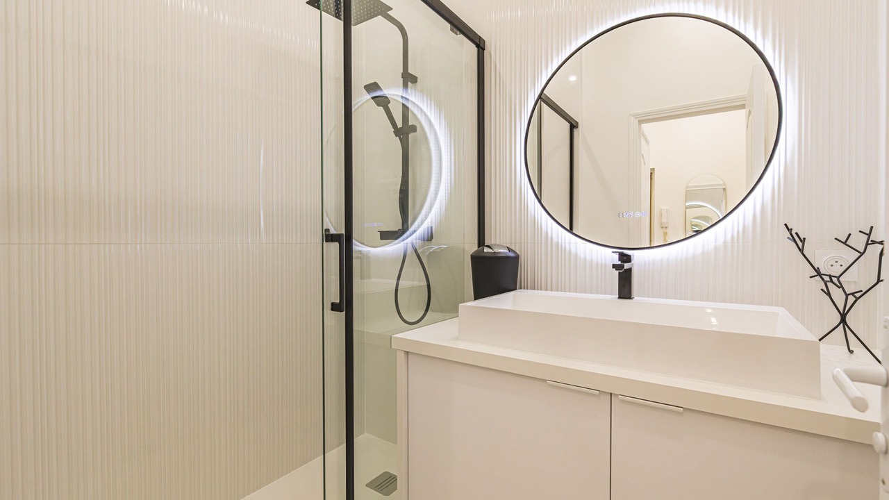 Photo of Bathroom in Reims City Centre