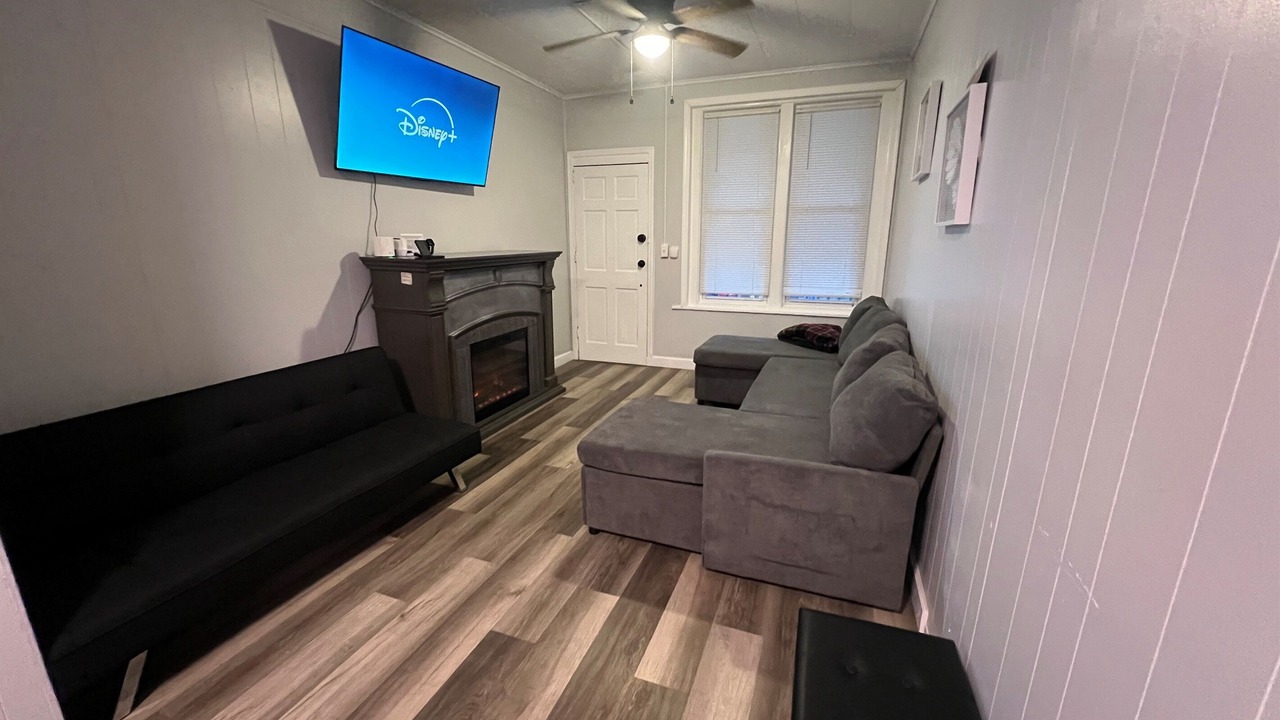 Photo of Livingroom in Reading