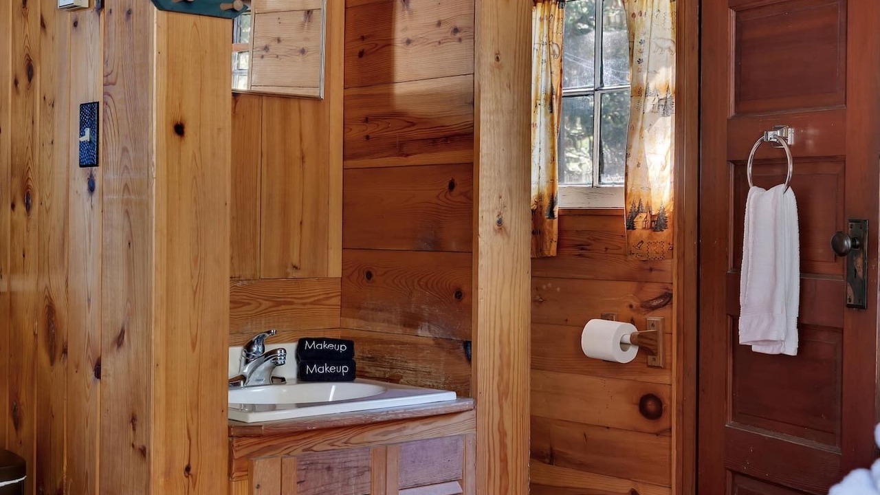 Photo of Bathroom in Lake Placid