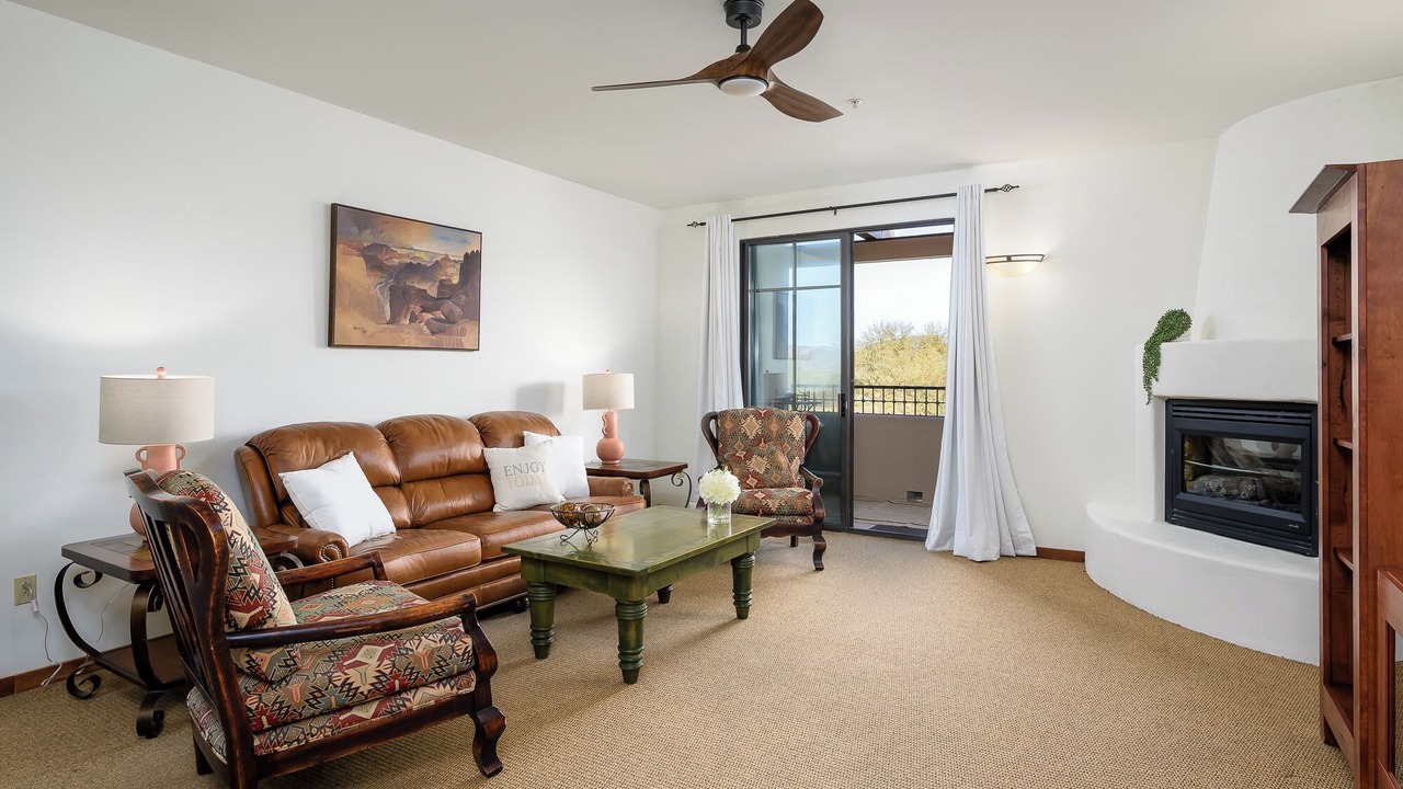Photo of Livingroom in Carefree