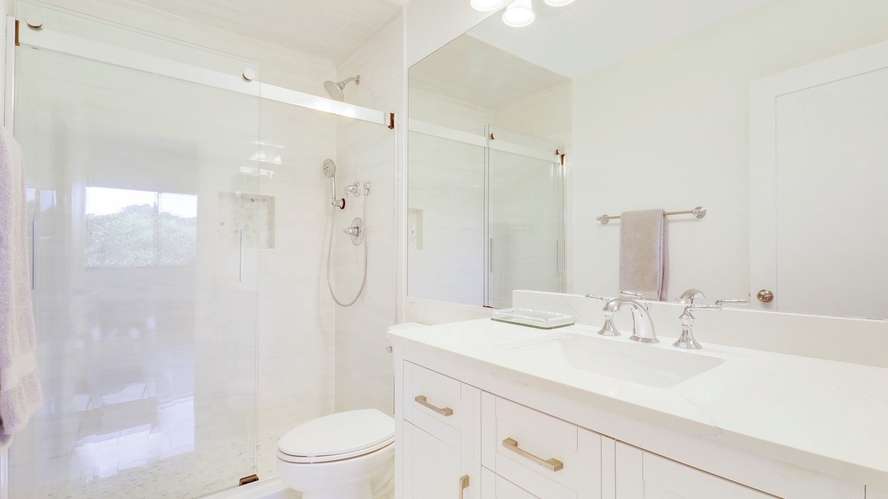 Photo of Bathroom in Hunt Club