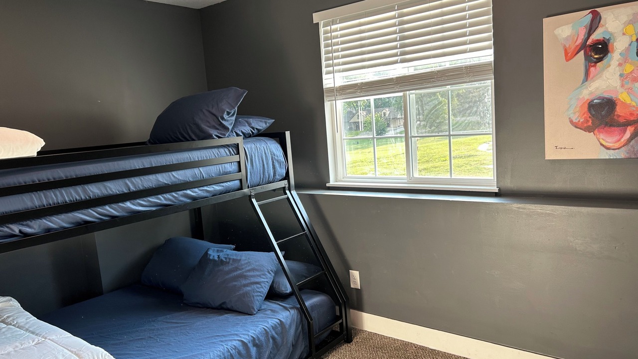 Photo of Bedroom in Grandview