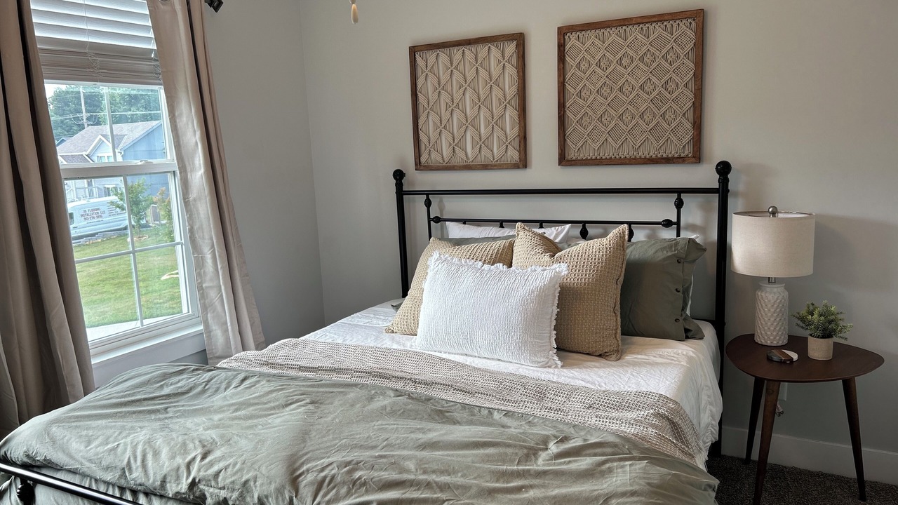 Photo of Bedroom in Grandview