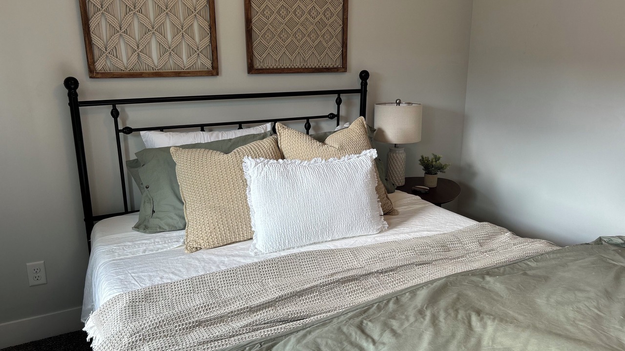 Photo of Bedroom in Grandview