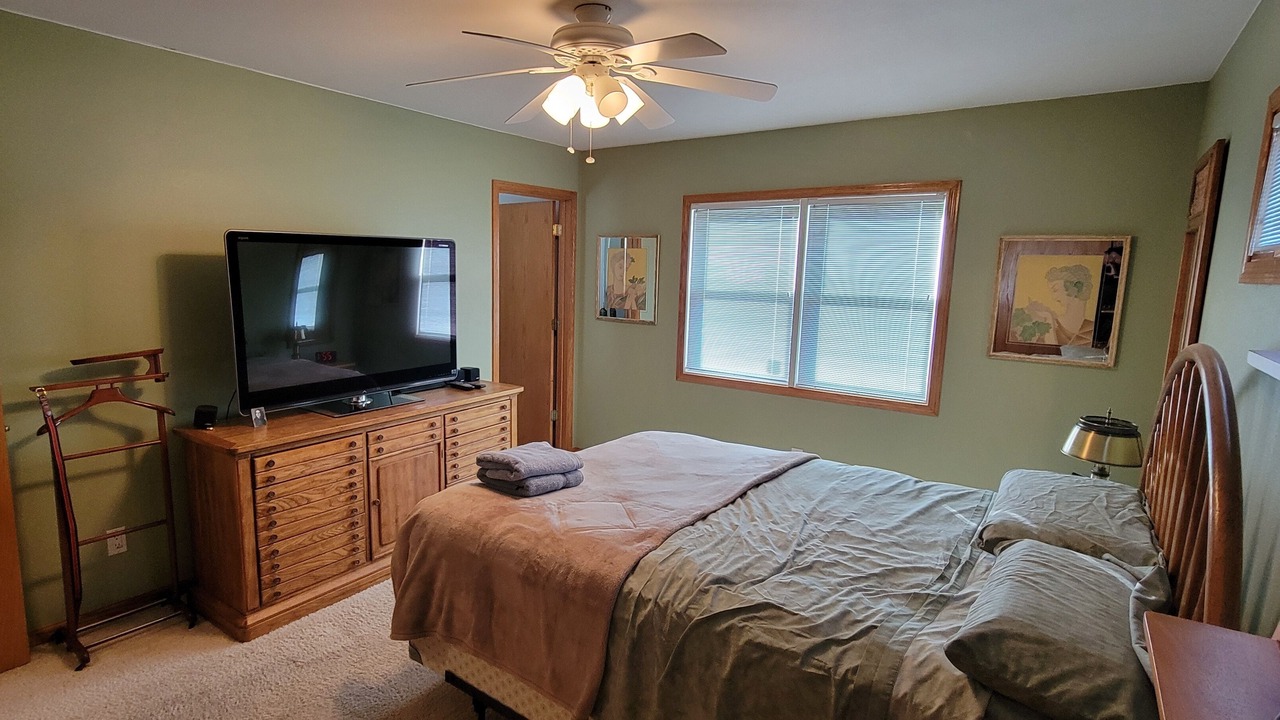 Photo of Bedroom in Clinton