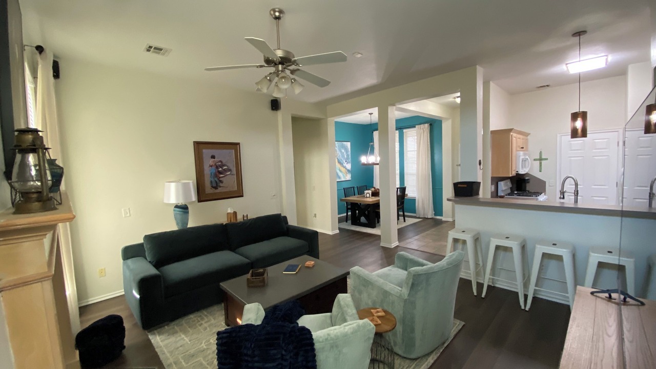 Photo of Livingroom in Edmond