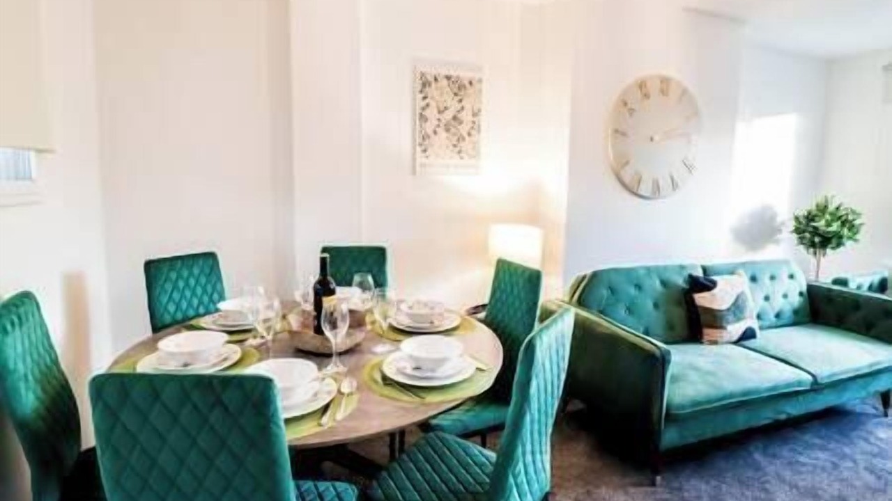 Photo of Others in Northcote