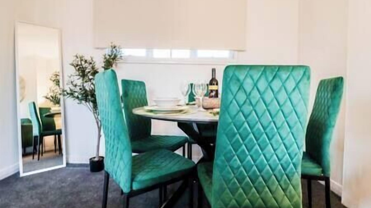 Photo of Others in Northcote