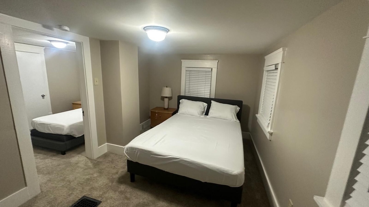 Photo of Bedroom in Akron