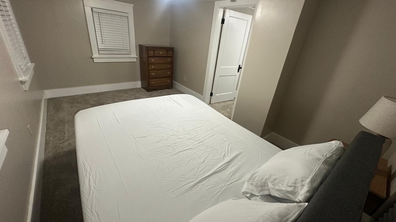 Photo of Bedroom in Akron