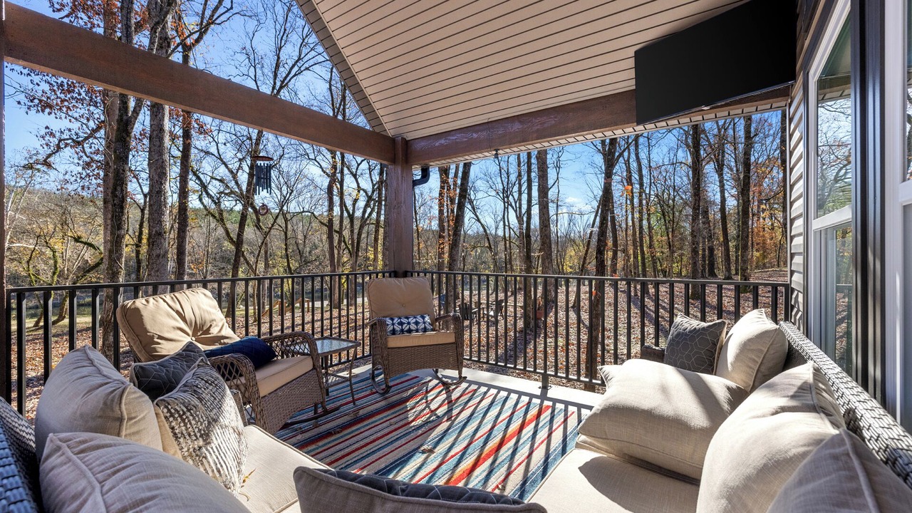 Photo of Patio Balcony in Lockesburg