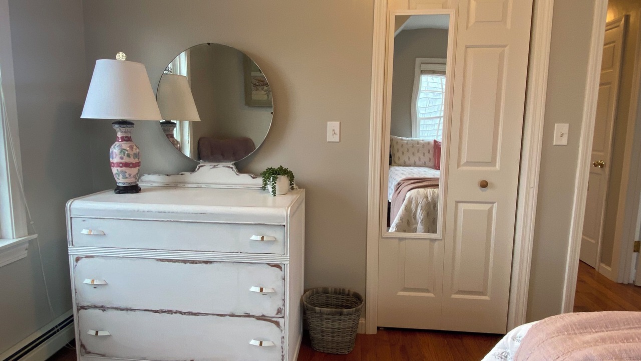 Photo of Bedroom in West of Town