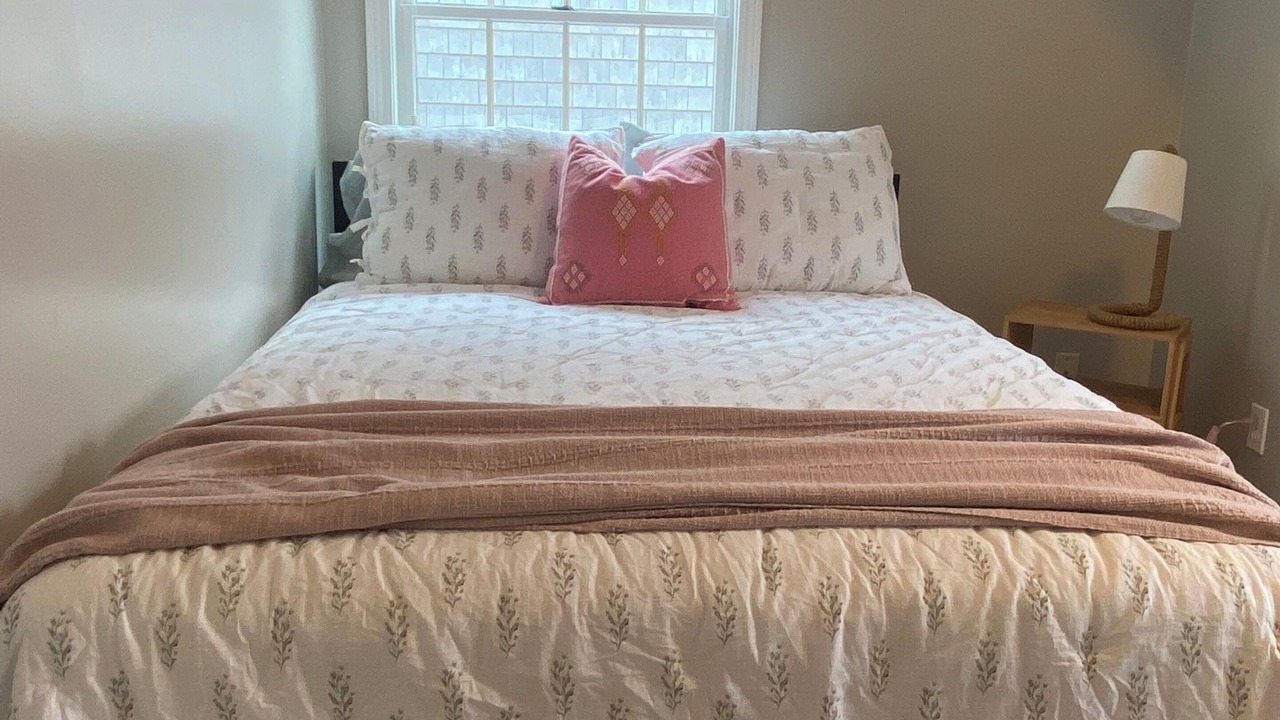 Photo of Bedroom in West of Town