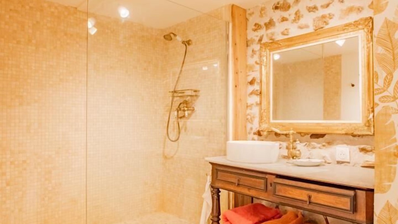 Photo of Bathroom in Viry