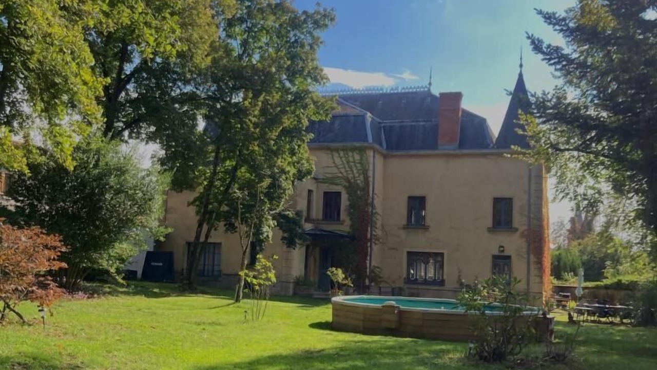 Photo of Outdoor in Chenay-le-Chatel