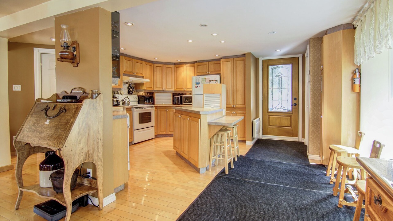 Photo of Kitchen in Saint-Henri-de-Taillon