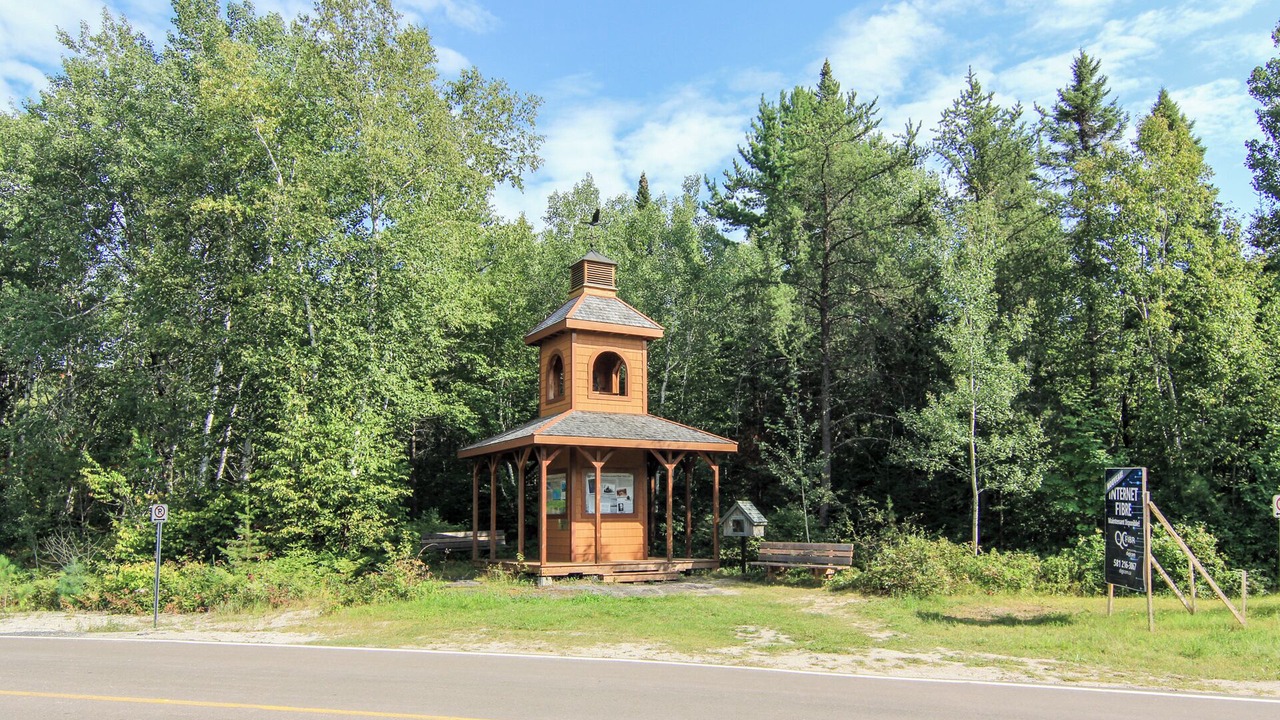Photo of Outdoor in Saint-Henri-de-Taillon