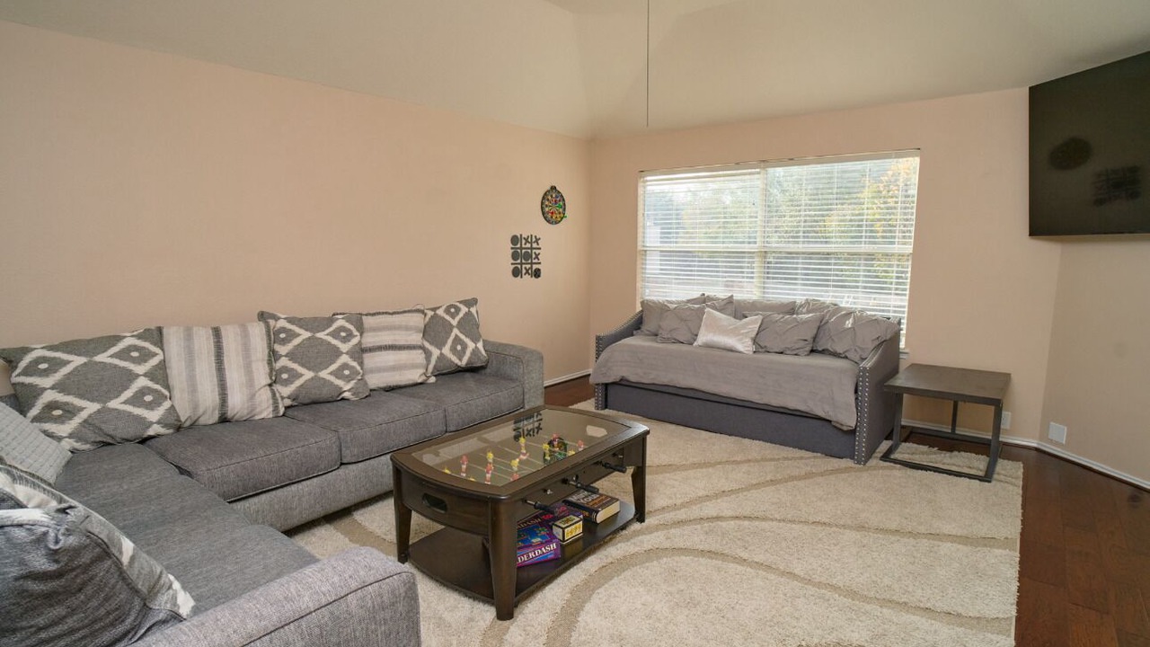 Photo of Livingroom in Louetta