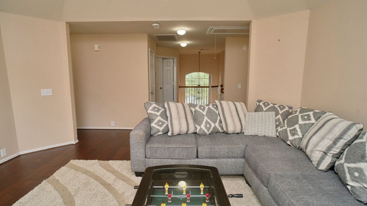 Photo of Livingroom in Louetta