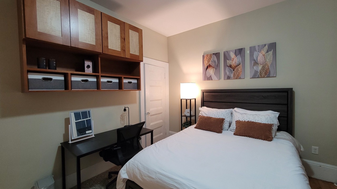 Photo of Bedroom in Mid-Cambridge