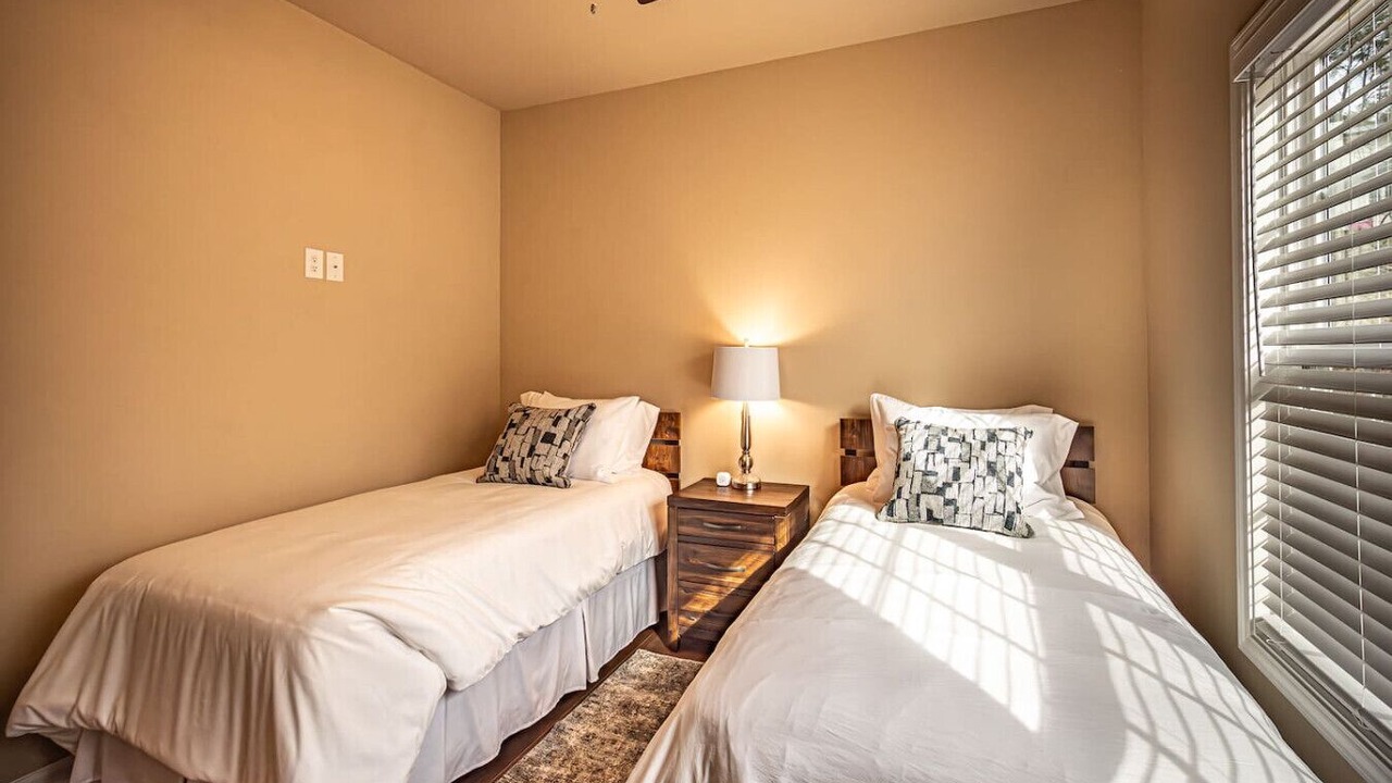 Photo of Bedroom in Dahlonega