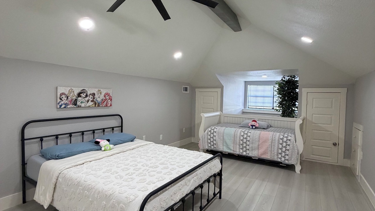 Photo of Bedroom in West Livingston