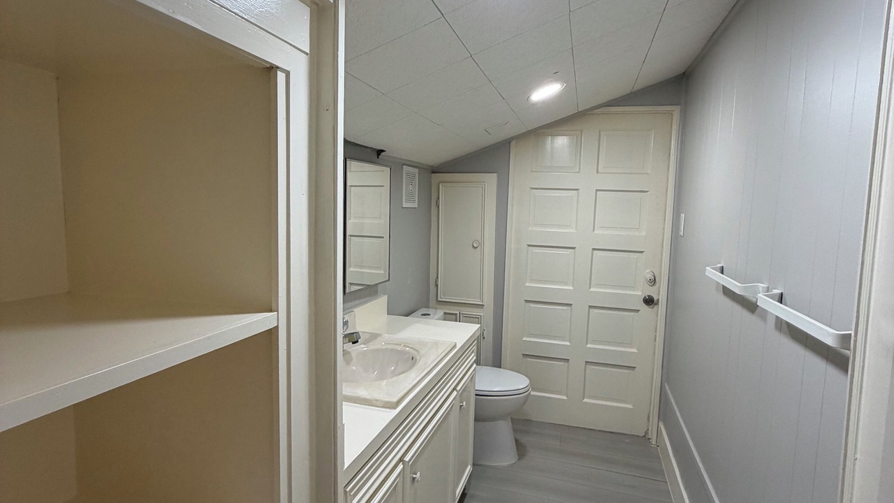 Photo of Bathroom in West Livingston