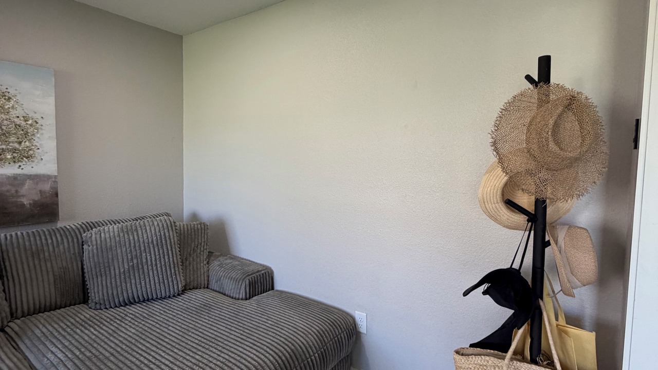 Photo of Livingroom in West Livingston