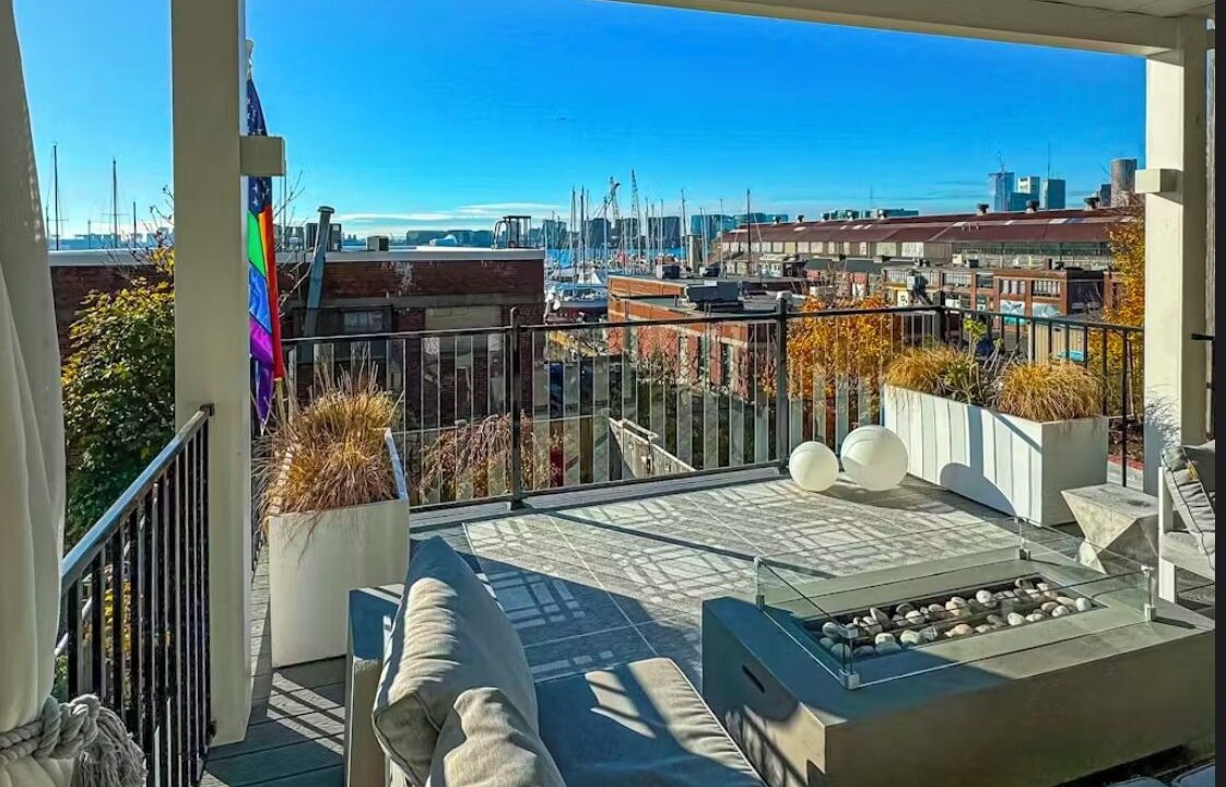 Photo of Patio Balcony in Jeffries Point