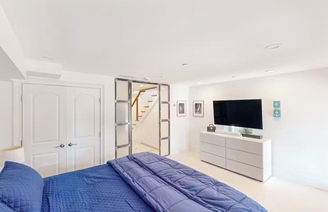 Photo of Bedroom in Jeffries Point