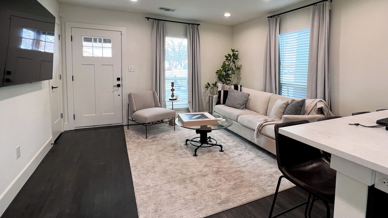 Photo of Livingroom in Haltom City