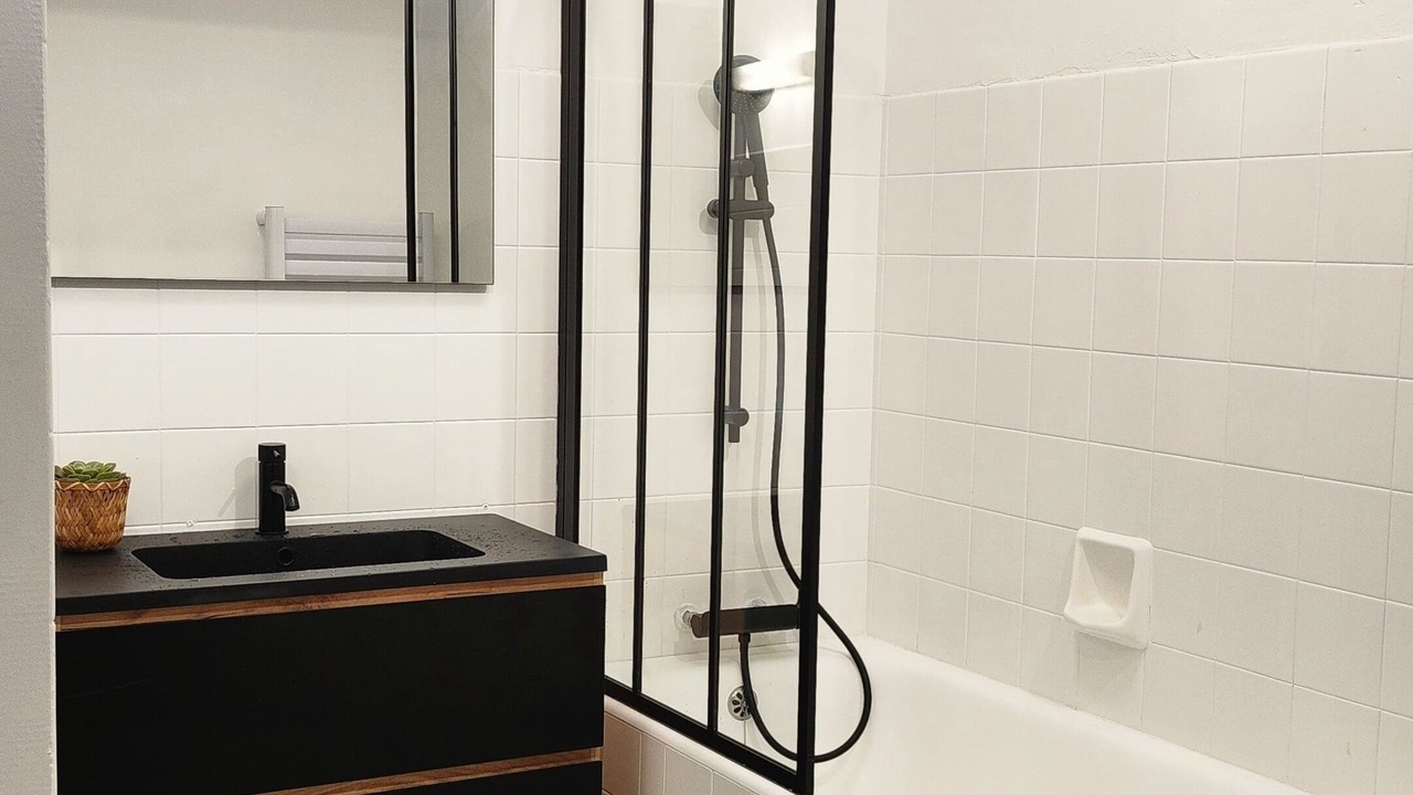 Photo of Bathroom in Centre Ville