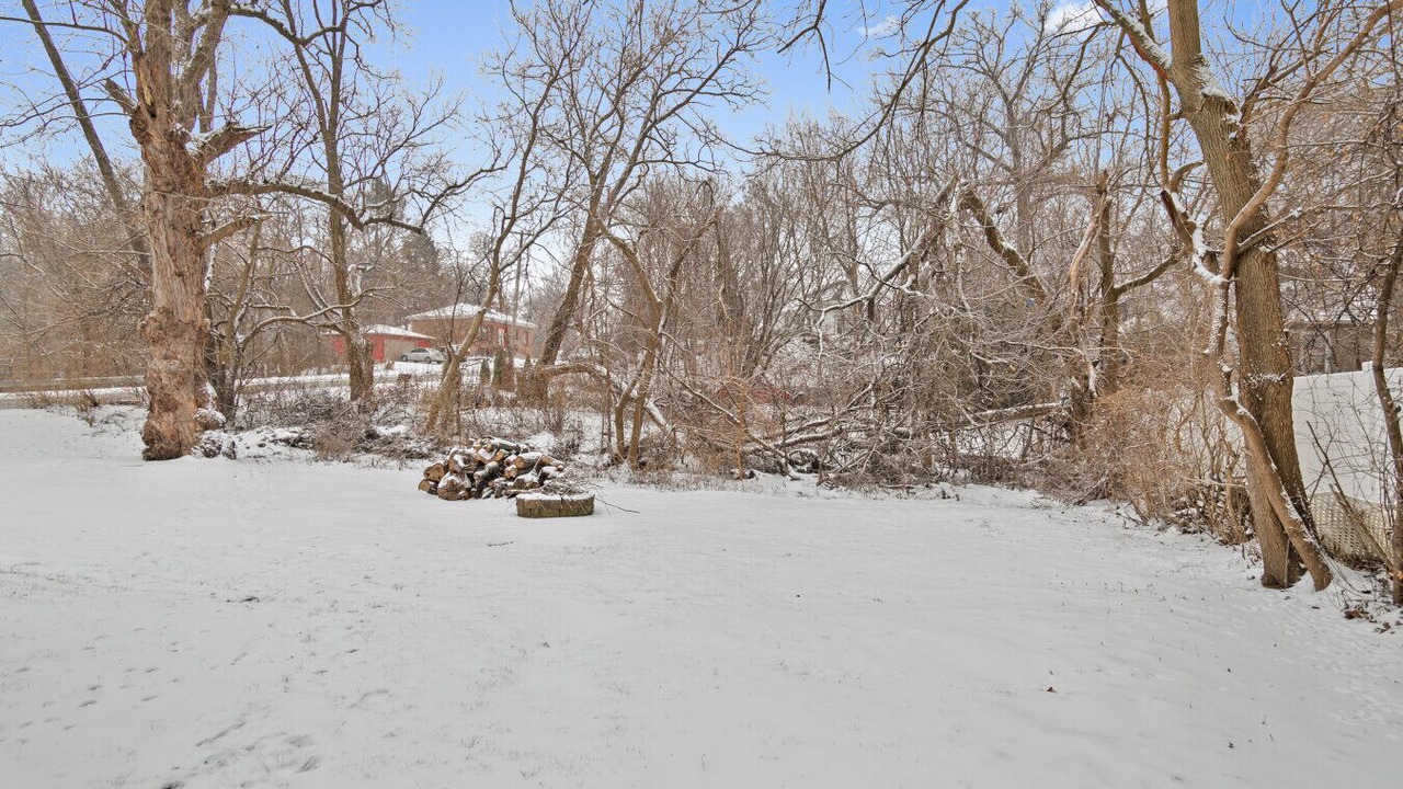 Photo of Others in Waukegan