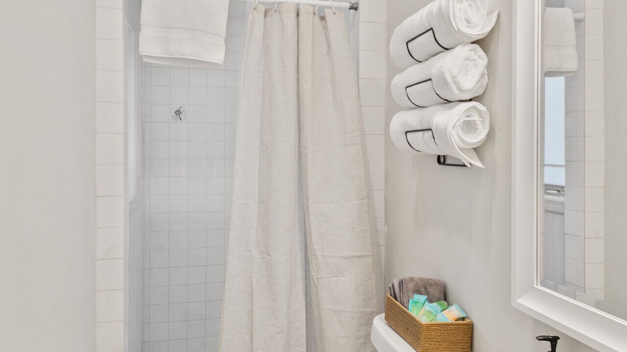 Photo of Bathroom in Waukegan