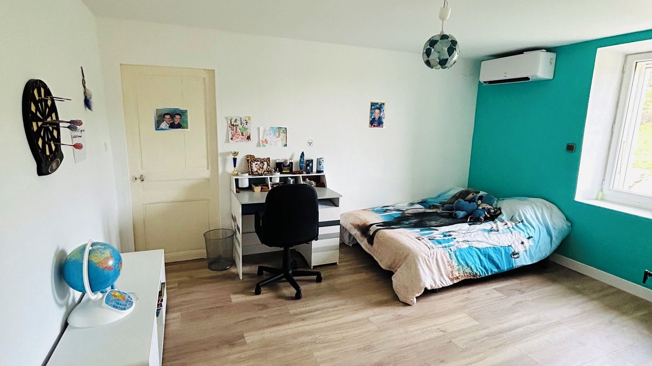 Photo of Bedroom in Celas
