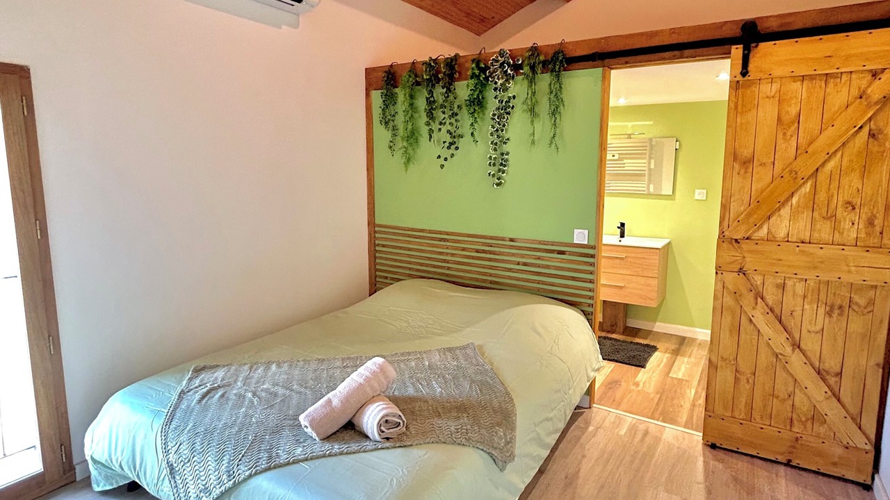 Photo of Bedroom in Celas