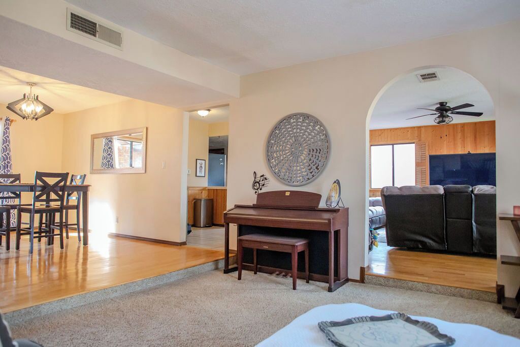 Photo of Livingroom in Taylor Ranch