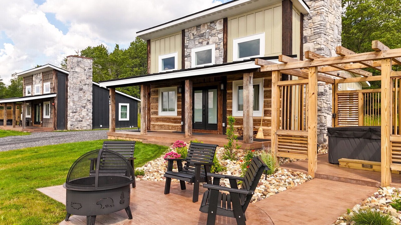 Photo of Patio Balcony in Timberline