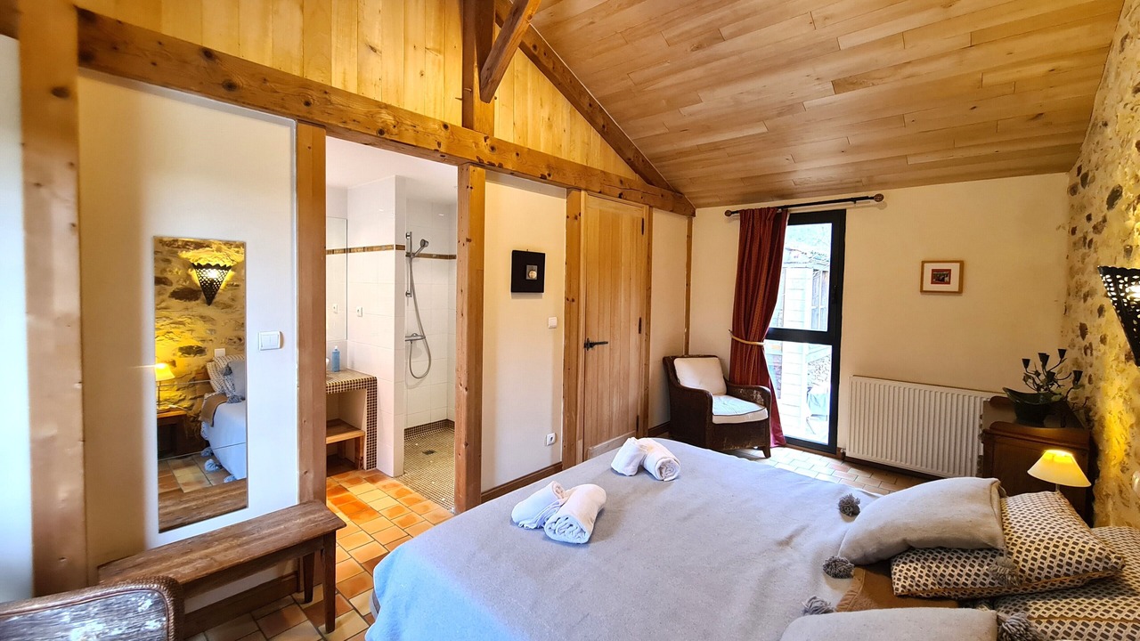 Photo of Bedroom in Saint-Laurent-la-Vallee