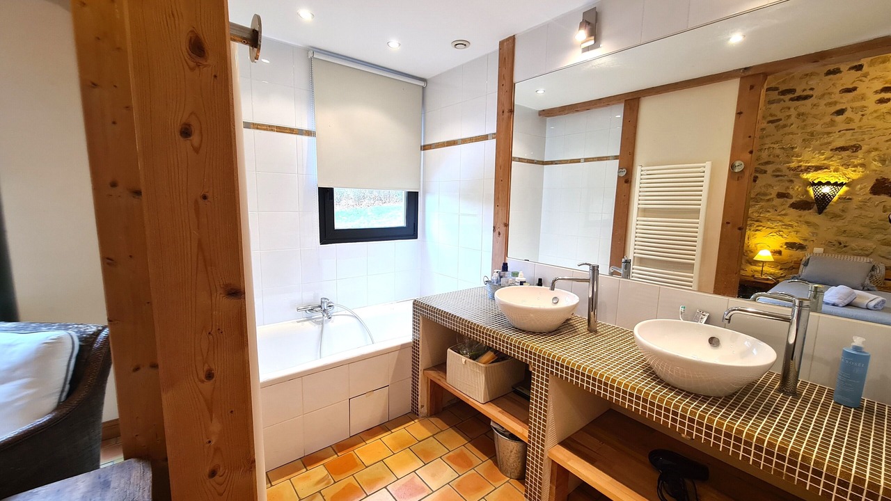 Photo of Bathroom in Saint-Laurent-la-Vallee